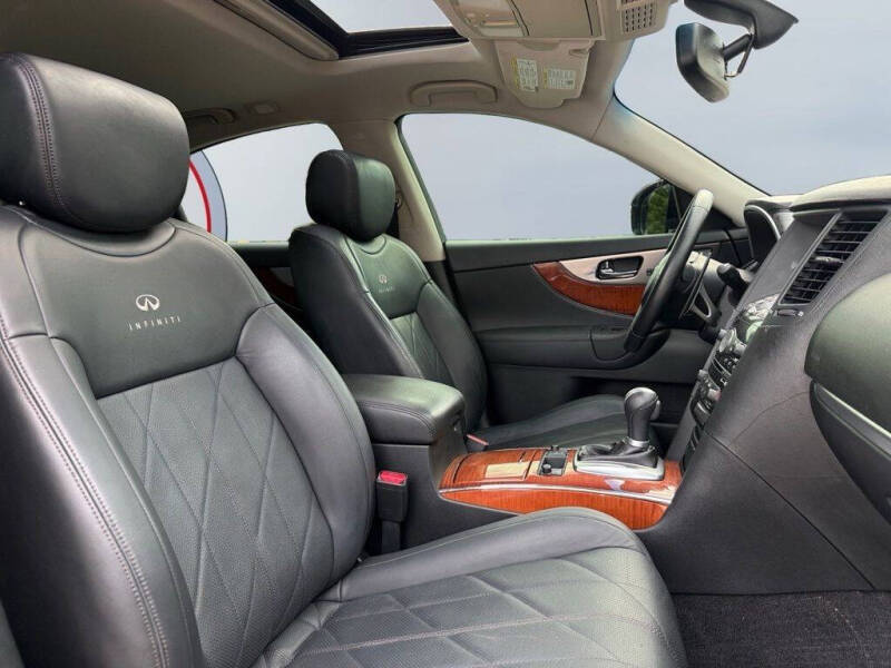 2009 Infiniti FX35