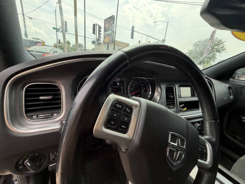 2013 Dodge Charger SE
