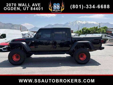 2020 Jeep Gladiator for sale at S S Auto Brokers in Ogden UT