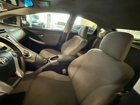 2014 Toyota Prius Four