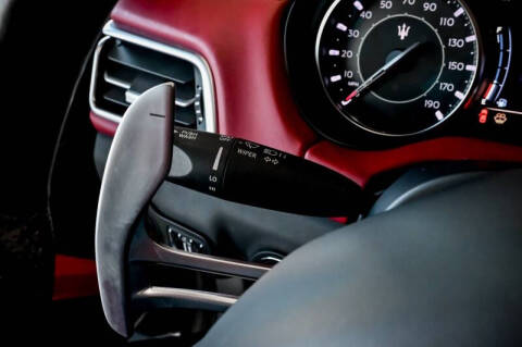 2022 Maserati Ghibli Modena Q4