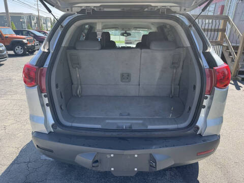 2012 Chevrolet Traverse LS