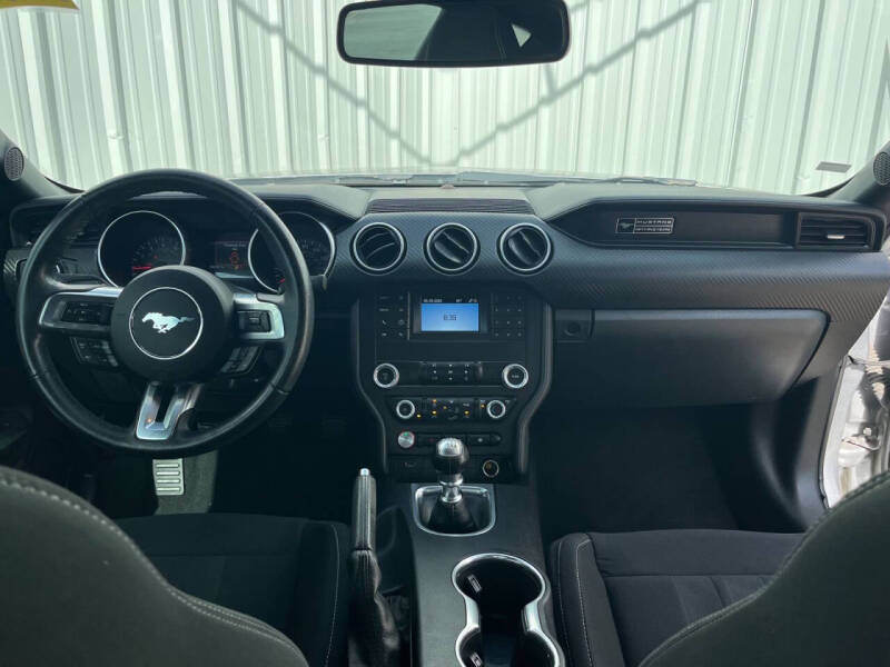 2020 Ford Mustang EcoBoost