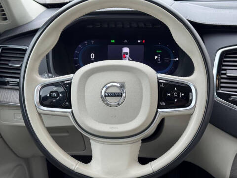 2023 Volvo XC90 Recharge T8 Ultimate Bright Theme 6P