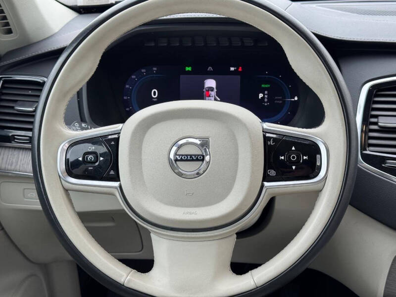 2023 Volvo XC90 Recharge T8 Ultimate Bright Theme 6P