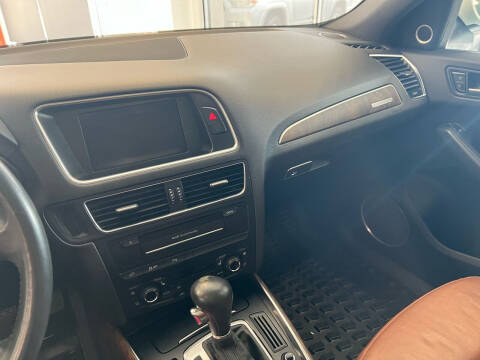 2011 Audi Q5 3.2 quattro Premium Plus