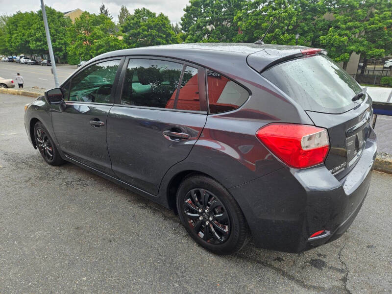 2012 Subaru Impreza 2.0i