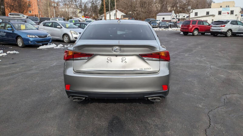2018 Lexus IS 300