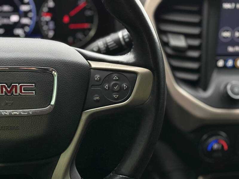 2020 GMC Acadia Denali