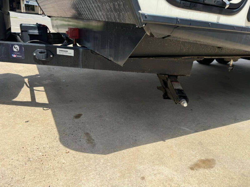 2021 Forest River Surveyor