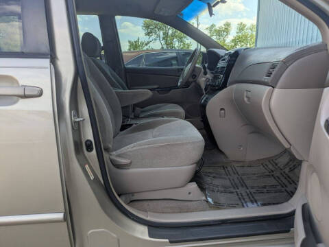 2005 Toyota Sienna