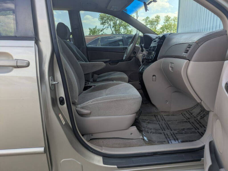 2005 Toyota Sienna