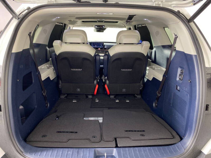 2025 Kia Carnival SX Prestige