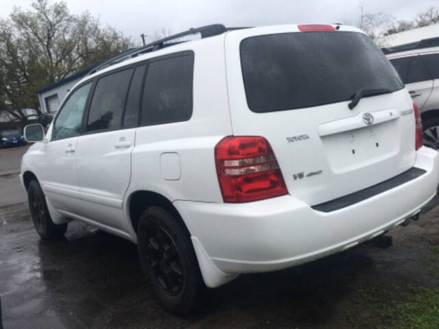 2003 Toyota Highlander for sale at Bob and Jill's Drive and Buy in Bemidji, MN