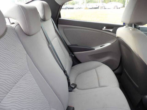 2012 Hyundai Accent GLS