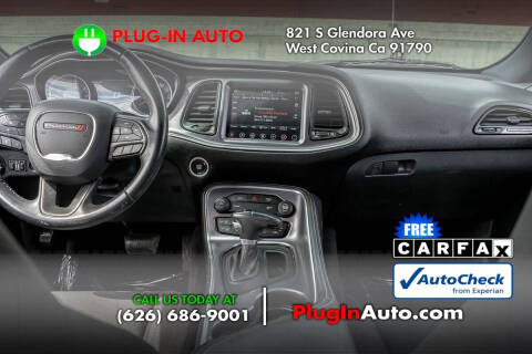 2017 Dodge Challenger SXT