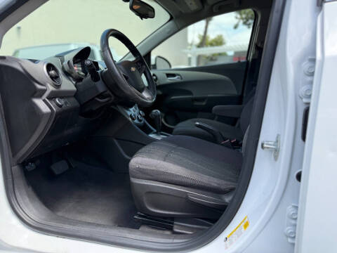 2015 Chevrolet Sonic LT Auto