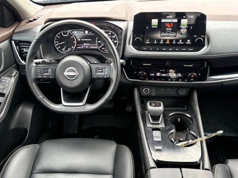 2023 Nissan Rogue SL