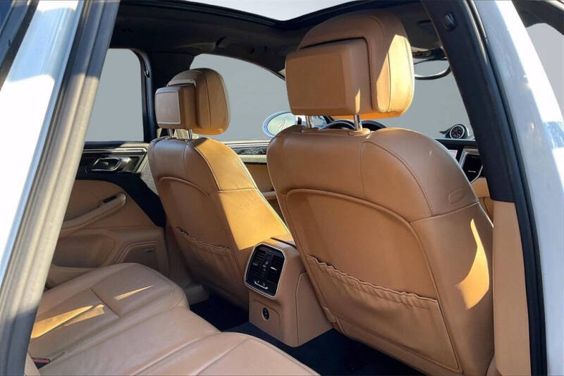 2017 Porsche Macan S