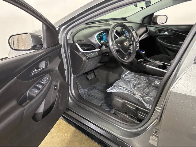 Used 2017 Chevrolet Volt LT with VIN 1G1RA6S53HU100722 for sale in Madison, WI