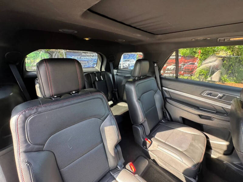 2017 Ford Explorer Sport