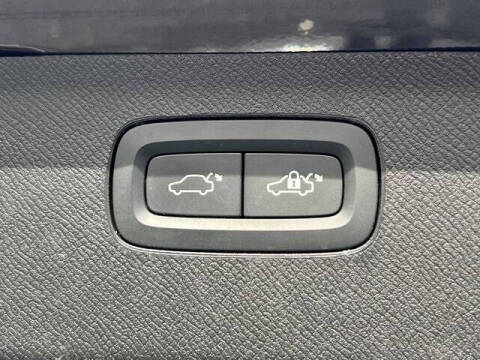 2023 Volvo XC90 B6 Plus Bright Theme 7P