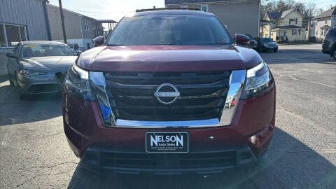 2022 Nissan Pathfinder SV