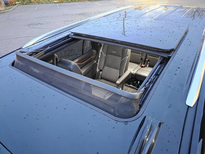 2023 Cadillac Escalade Premium Luxury