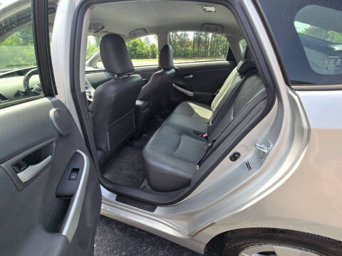 2010 Toyota Prius III