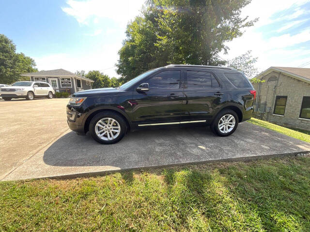 2016 Ford Explorer for sale at Car Connection in Harrison, AR