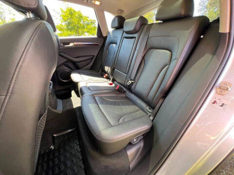 2012 Audi Q5 2.0T quattro Premium Plus