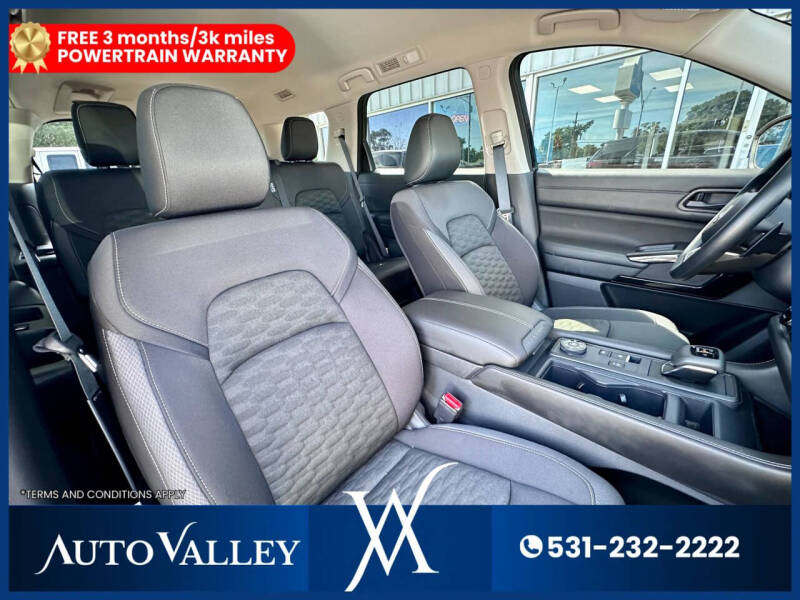 2024 Nissan Pathfinder S