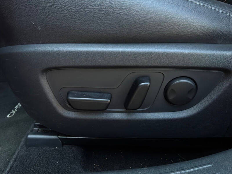 2025 Mazda CX-50 Hybrid Premium Plus