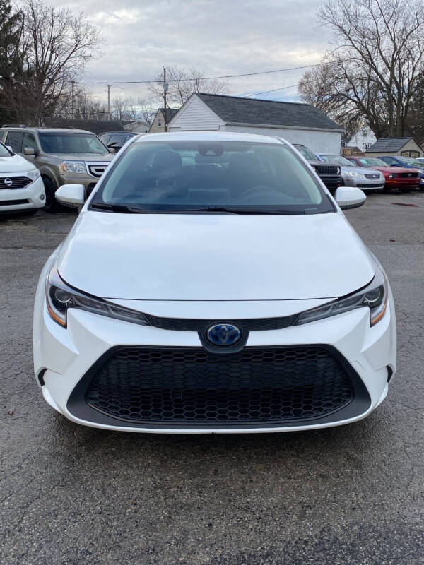 Used 2021 Toyota Corolla LE with VIN JTDEAMDE1MJ023402 for sale in Hilliard, OH