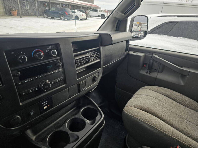 2017 Chevrolet Express 2500