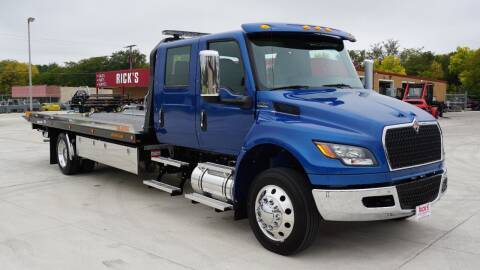2024 International MV Crew Cab Jerrdan 22' XLP  for sale at Rick's Truck and Equipment in Kenton OH