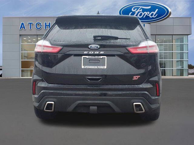 2022 Ford Edge ST