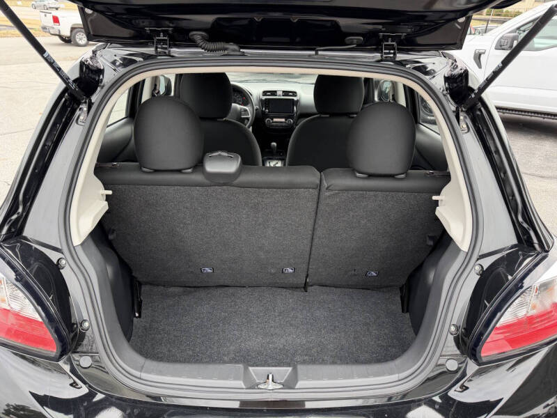 2024 Mitsubishi Mirage ES