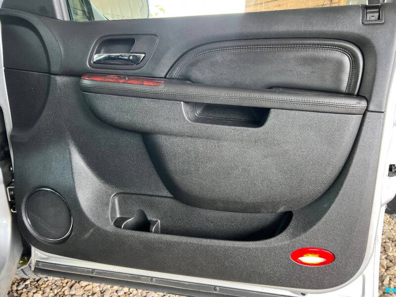 2011 Cadillac Escalade EXT Premium