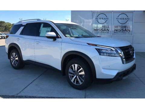 2025 Nissan Pathfinder SL