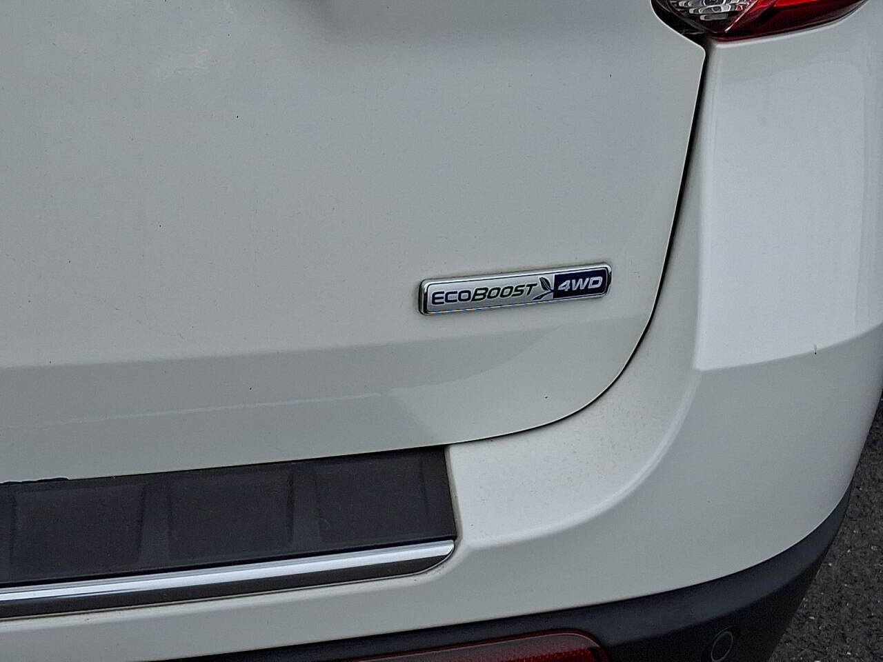 Star White Metallic Tri-Coat - AZ 2020 Ford Explorer Platinum AWD Platinum 4dr SUV 33