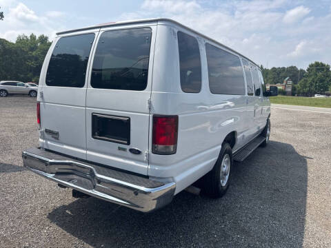 2013 Ford E-Series E-350 SD XLT