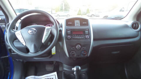 2015 Nissan Versa 1.6 SV