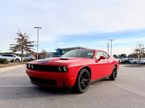 2016 Dodge Challenger SXT Plus