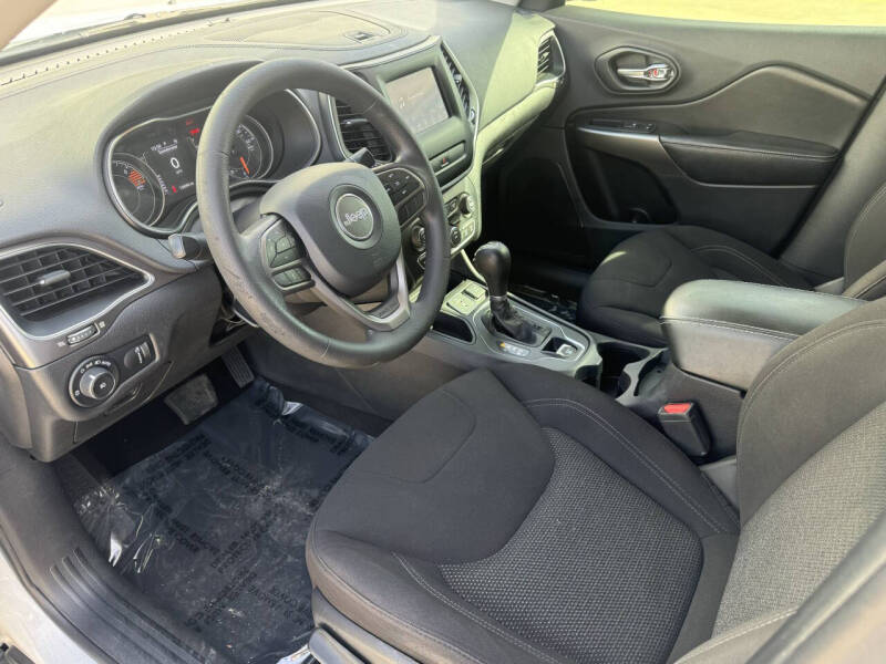 2019 Jeep Cherokee Latitude