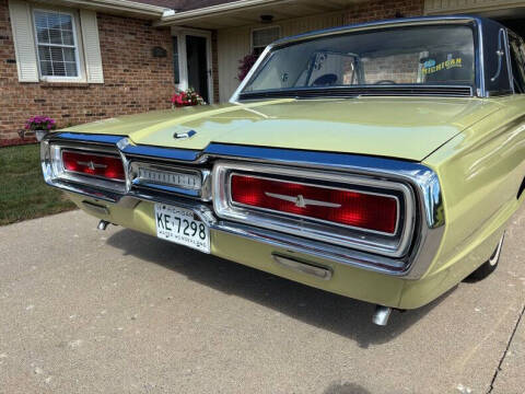 1964 Ford Thunderbird