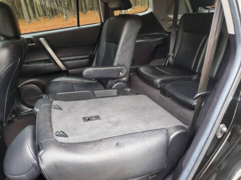 2013 Toyota Highlander SE