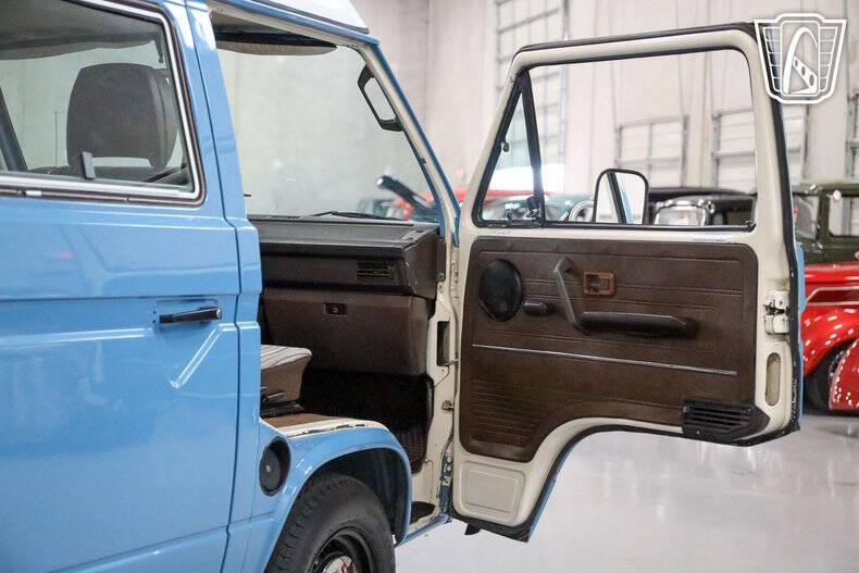 1982 Volkswagen Vanagon Camper