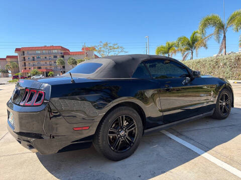 2014 Ford Mustang V6