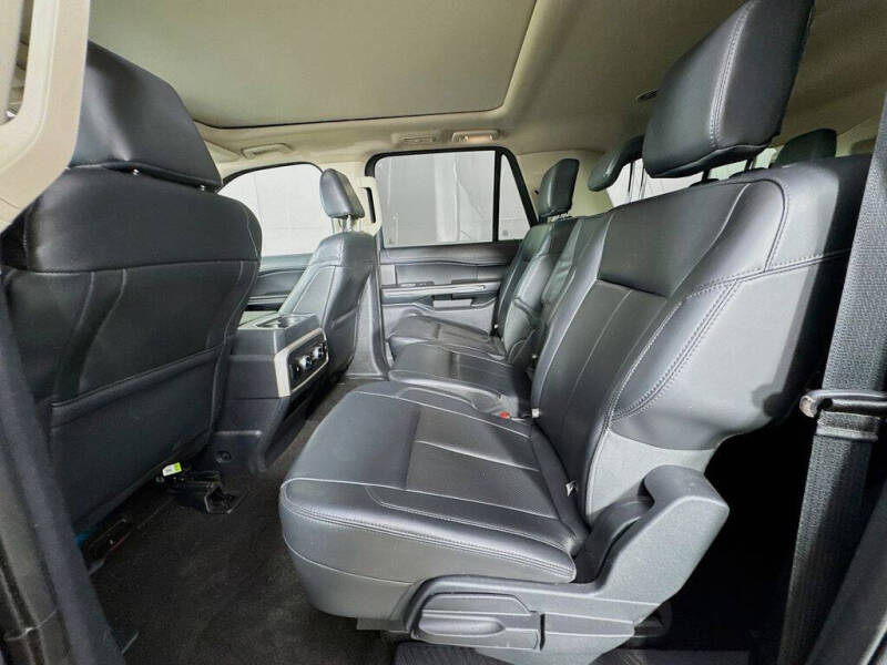 2023 Ford Expedition MAX XLT